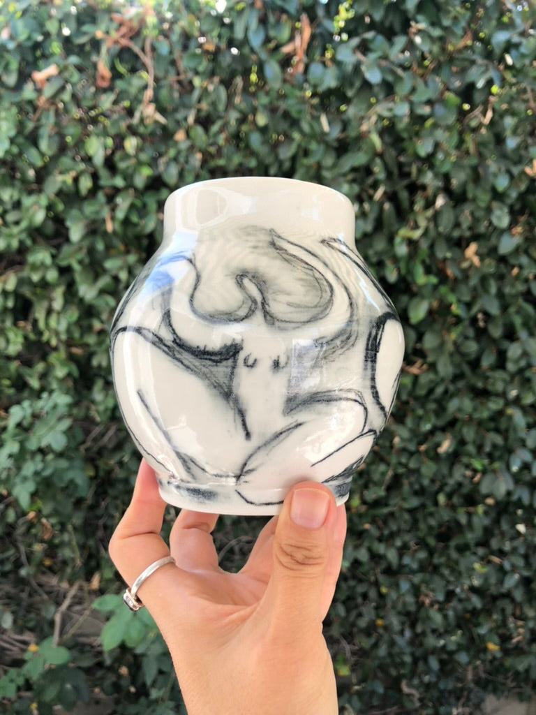 Moon Pottery’s Charcoal Drawing Porcelain | Happy & Free Dancing